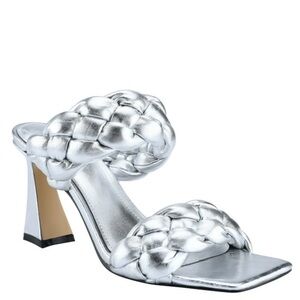 Marc Fisher LTD Hammy Sandal - silver - size 6